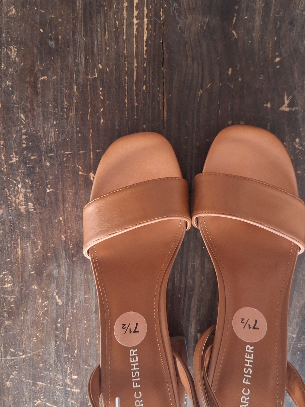 Marc Fisher Women's Tan Leather Slide Sandals Sz 7.5 Like New No Rag